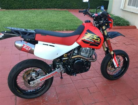17" Excels (stock hubs just powder coated gold), RC-51 Brake Master, Stock Caliper large rotor. . Xr650l supermoto
